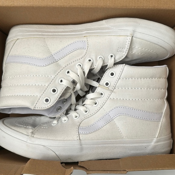 SK8-HI PRO White Vans - Picture 1 of 5